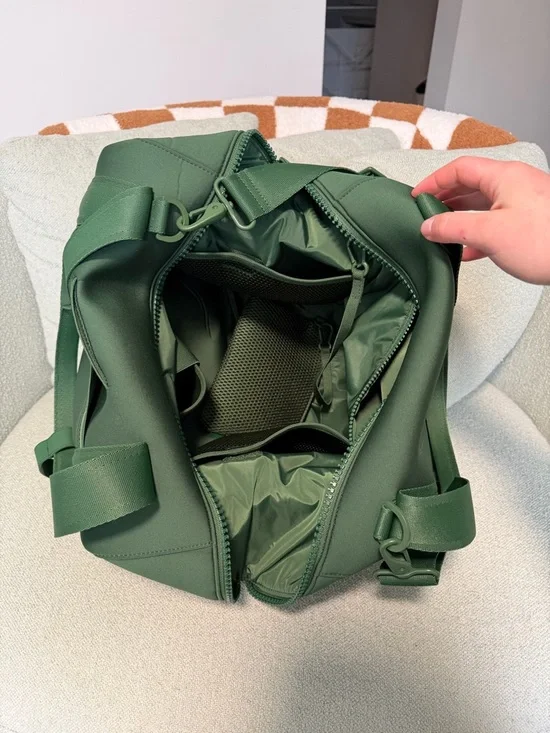 Danger Dover Landon Neoprene Caryall Bag - Picture 8 of 10